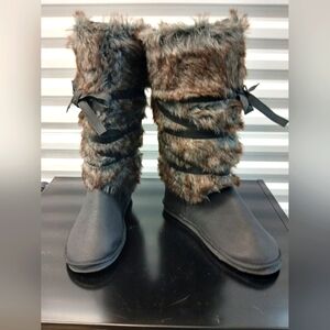 Black Faux Fur Winter Boots